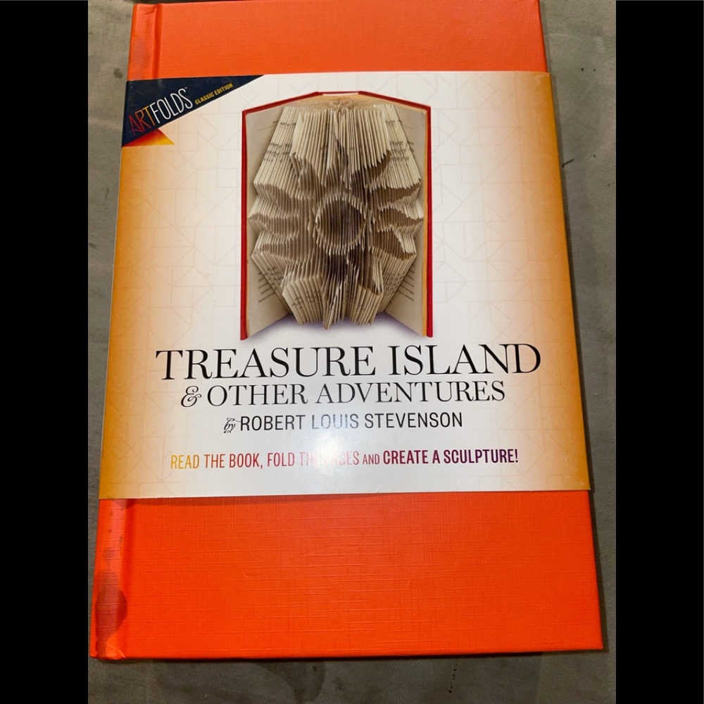 Artfolds Treasure Island  sculpture book